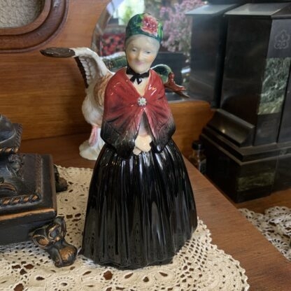 Rare Vintage Grandma Figurine C1930 Model # 4276 By Carlton China (carlton Ware) 2