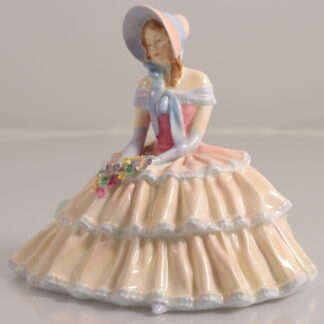 Vintage Character:figurine 'day Dreams' By Royal Doulton 60
